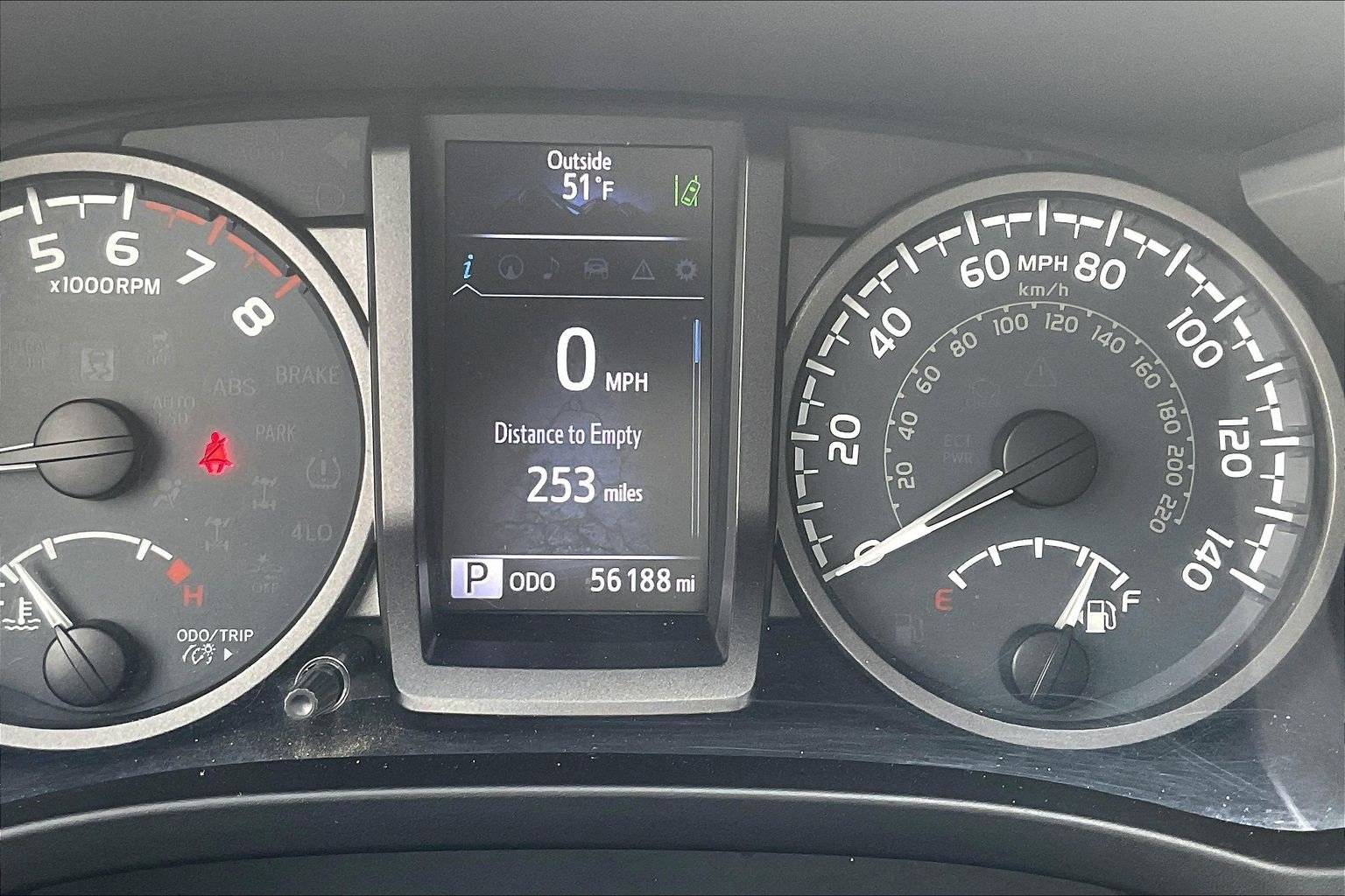 Used 2018 Toyota Tacoma TRD Sport image 12