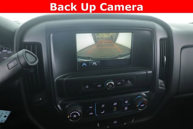 Used 2018 Chevrolet Silverado 1500 Custom w/ Custom Convenience Package AWD/4WD image 5