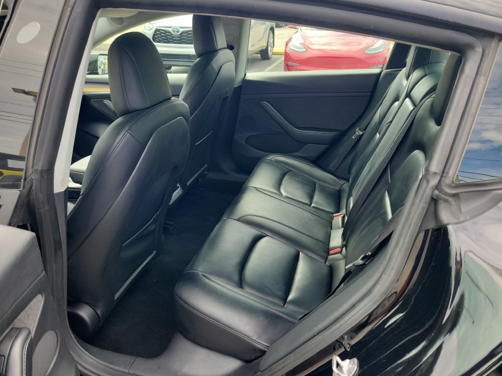 Used 2022 Tesla Model 3 RWD image 9
