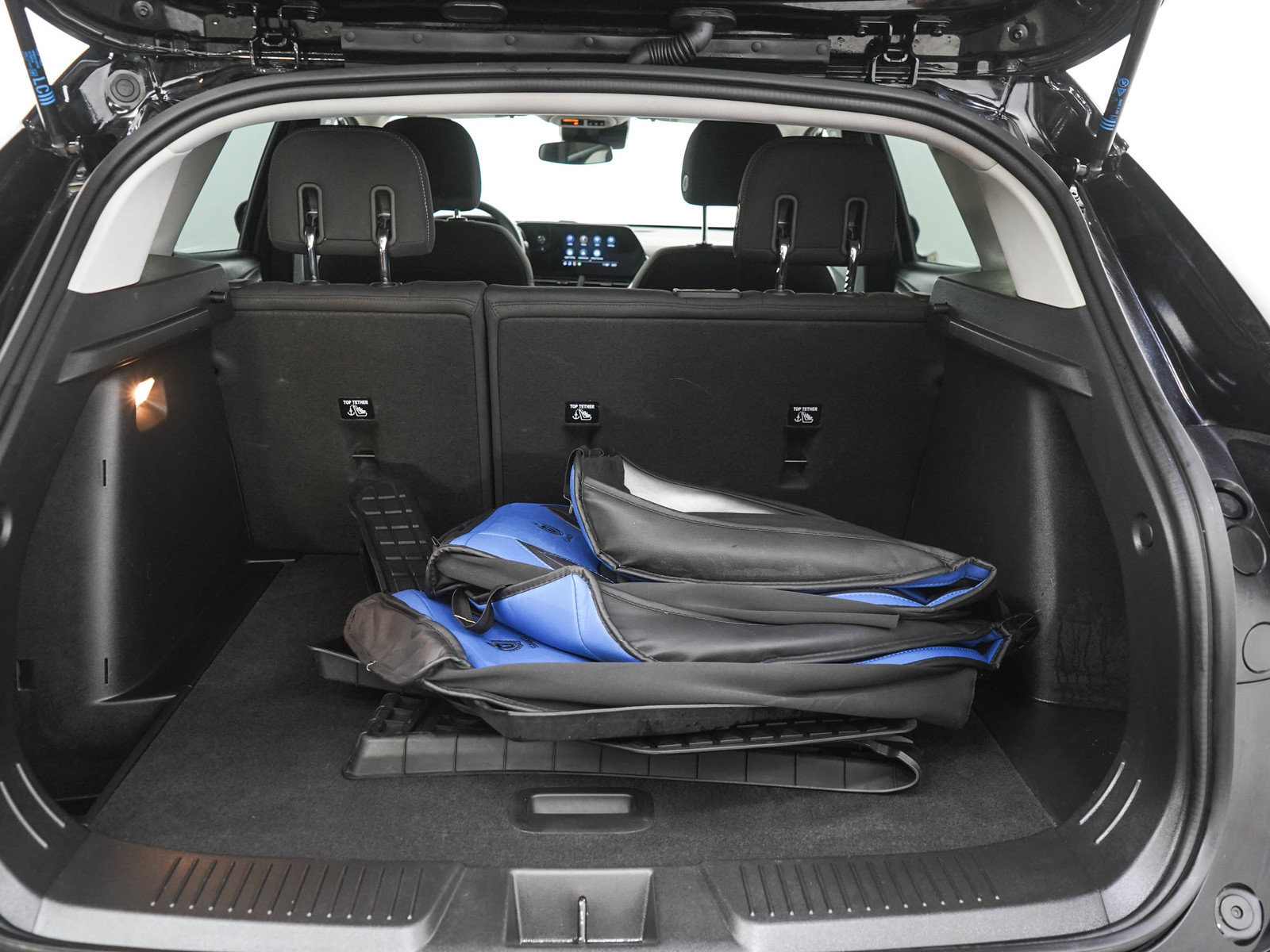 Used 2024 Chevrolet Trax LS FWD image 10