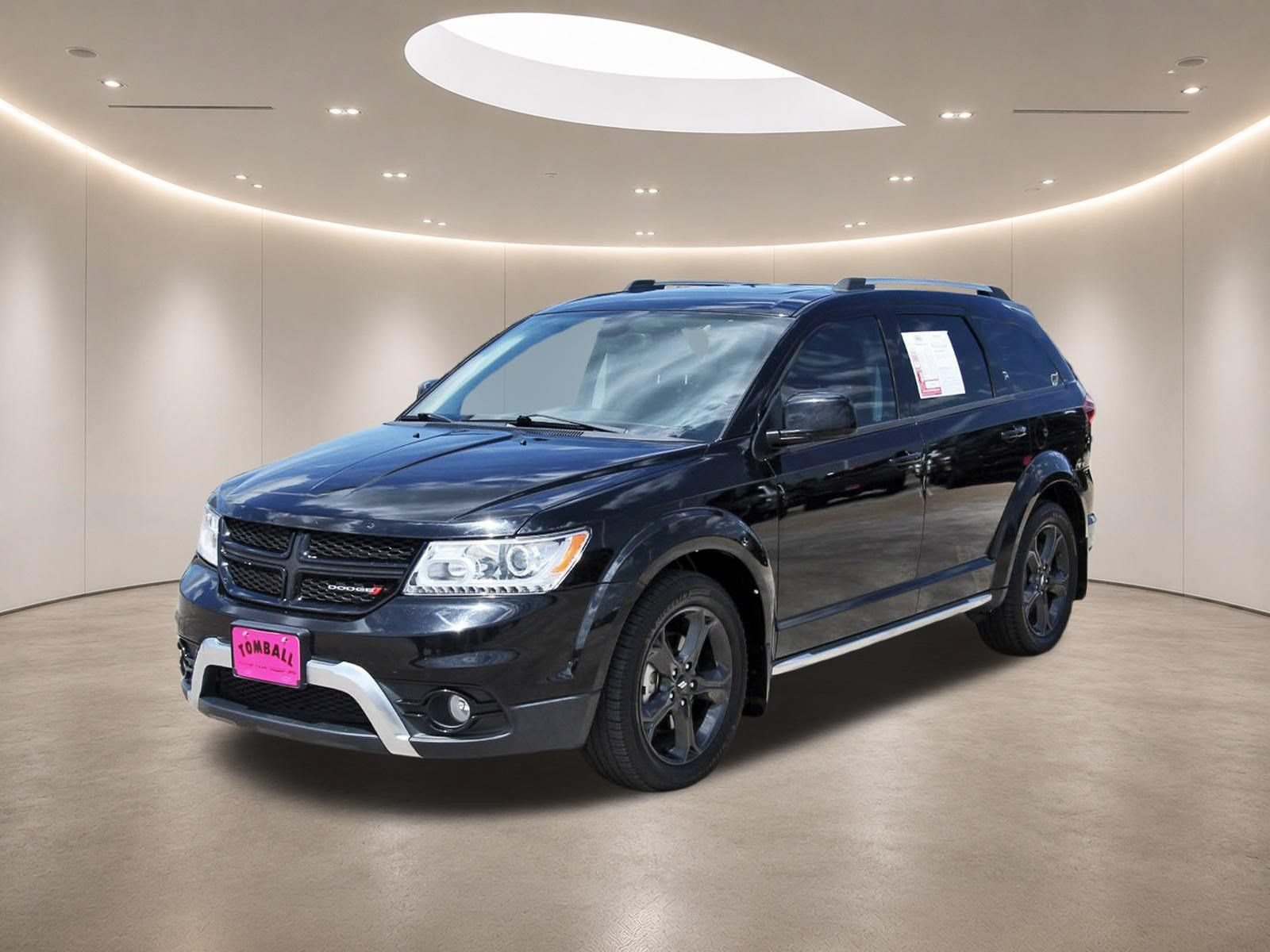 Used 2019 Dodge Journey Crossroad w/ Nav & Sun Group FWD image 3
