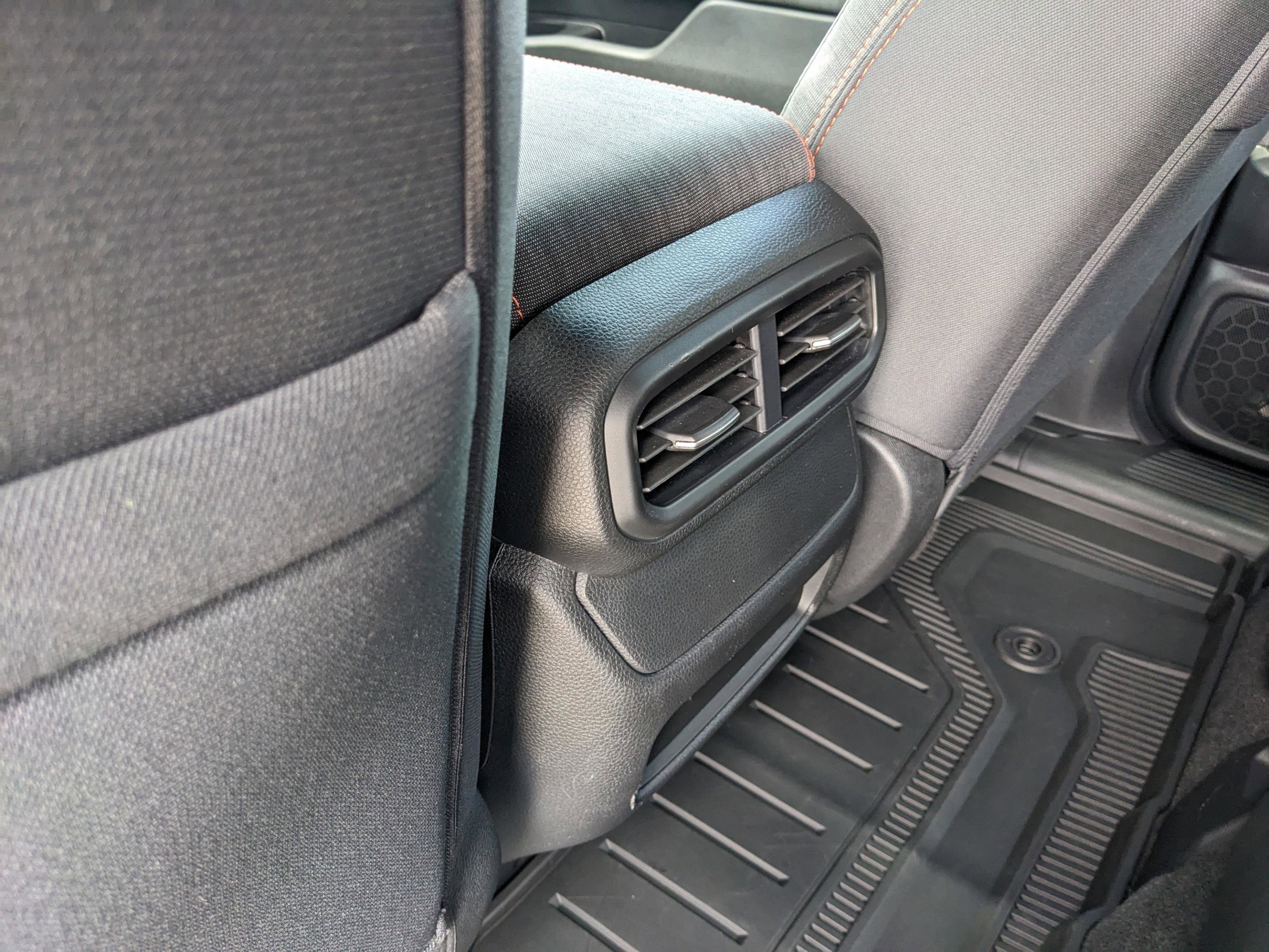 Used 2025 Honda Pilot Sport image 20