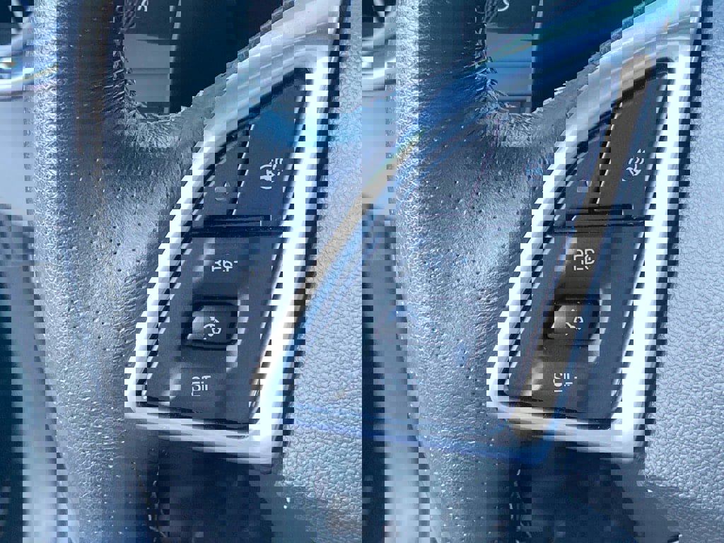 Used 2019 Chevrolet Camaro LT image 19