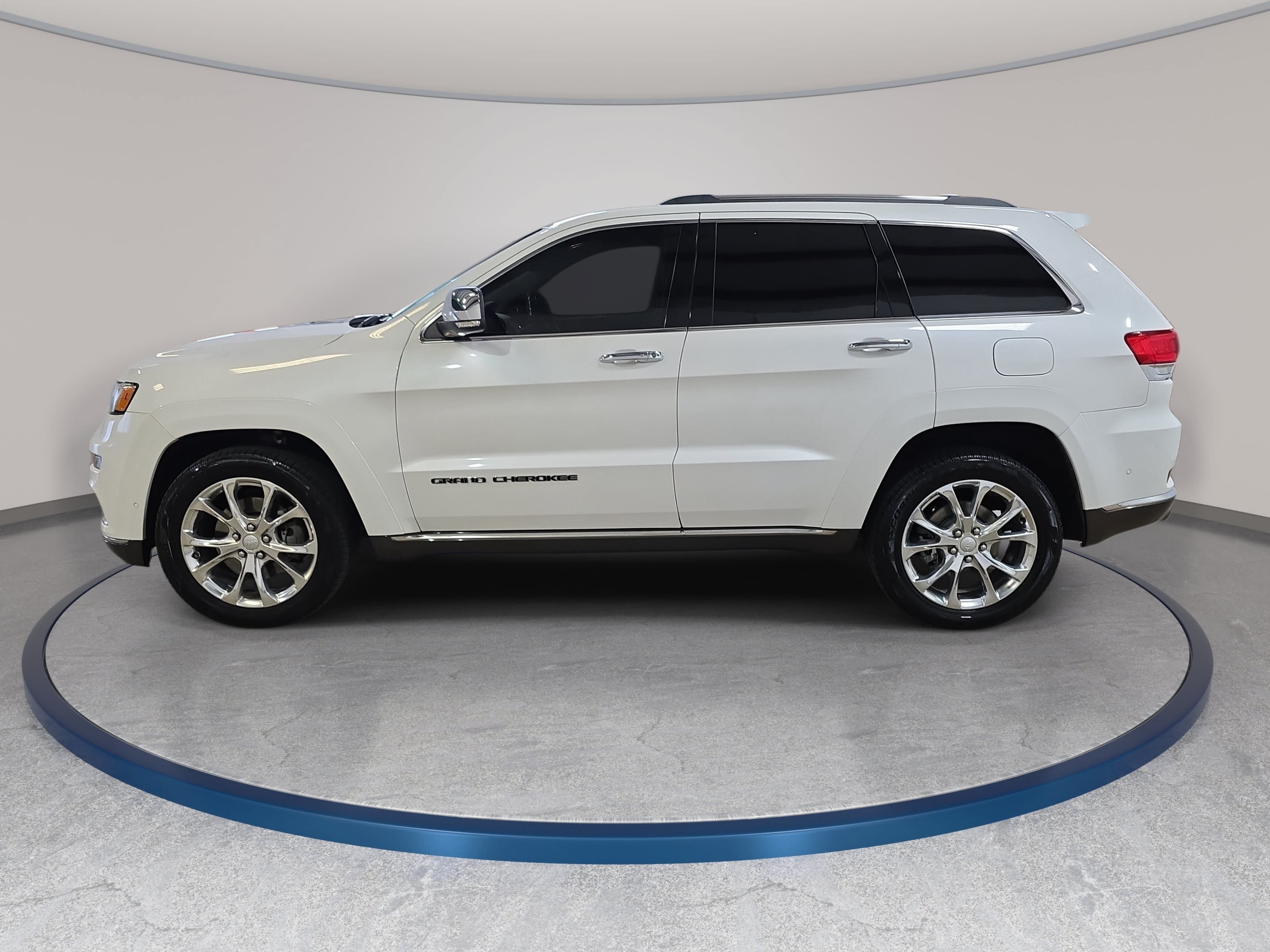 Used 2021 Jeep Grand Cherokee Summit AWD/4WD image 9