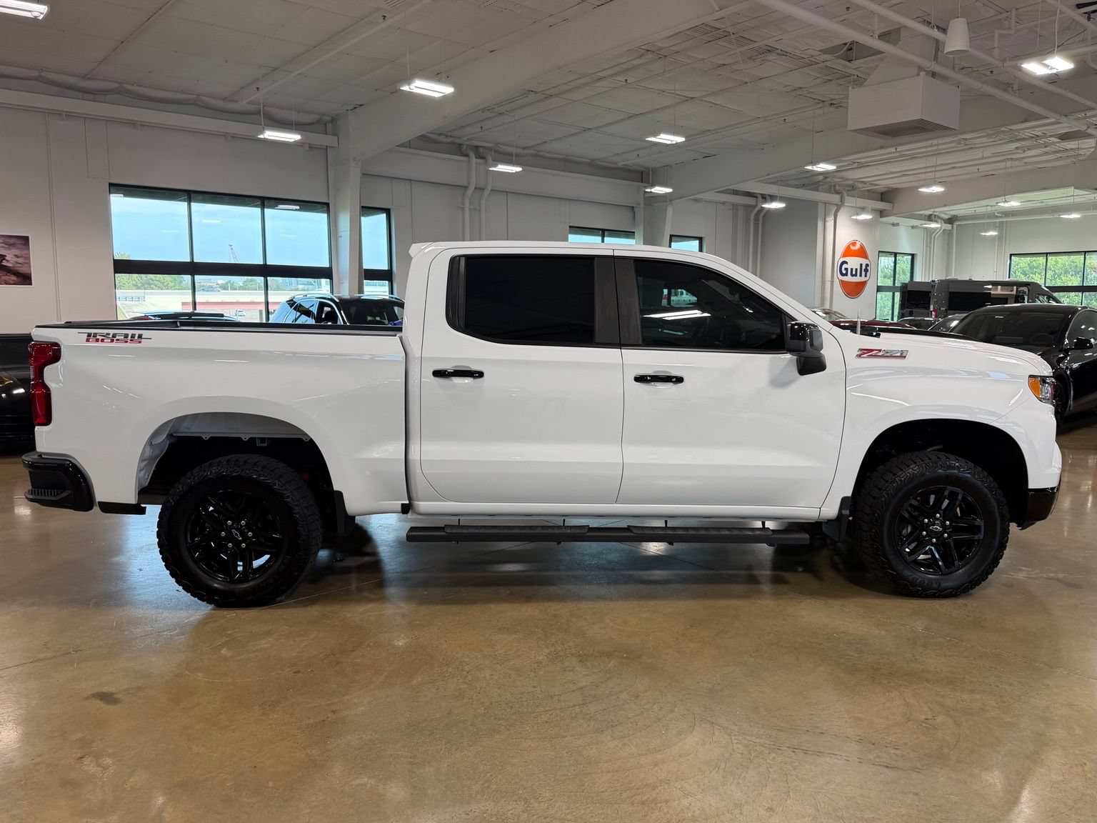 Used 2024 Chevrolet Silverado 1500 LT Trail Boss w/ Convenience Package II AWD/4WD image 8