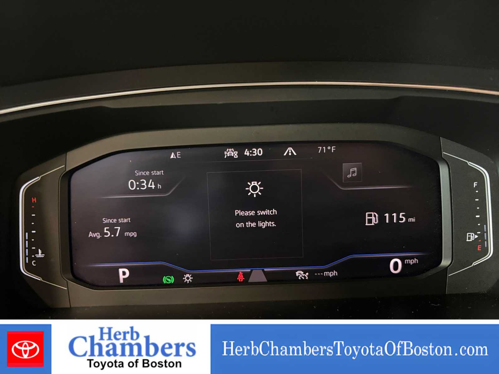 Used 2021 Volkswagen Tiguan SEL Premium R-Line AWD/4WD image 4