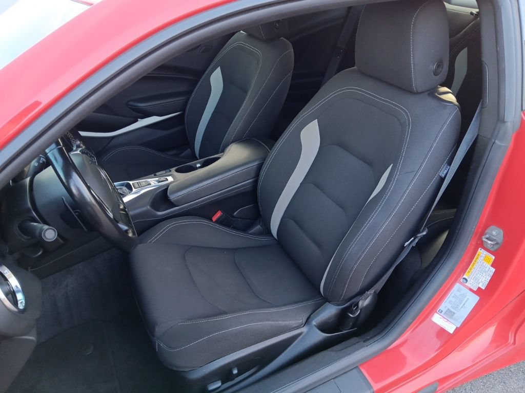 Used 2021 Chevrolet Camaro LT RWD image 32
