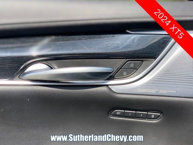 Used 2024 Cadillac XT5 Premium Luxury image 16