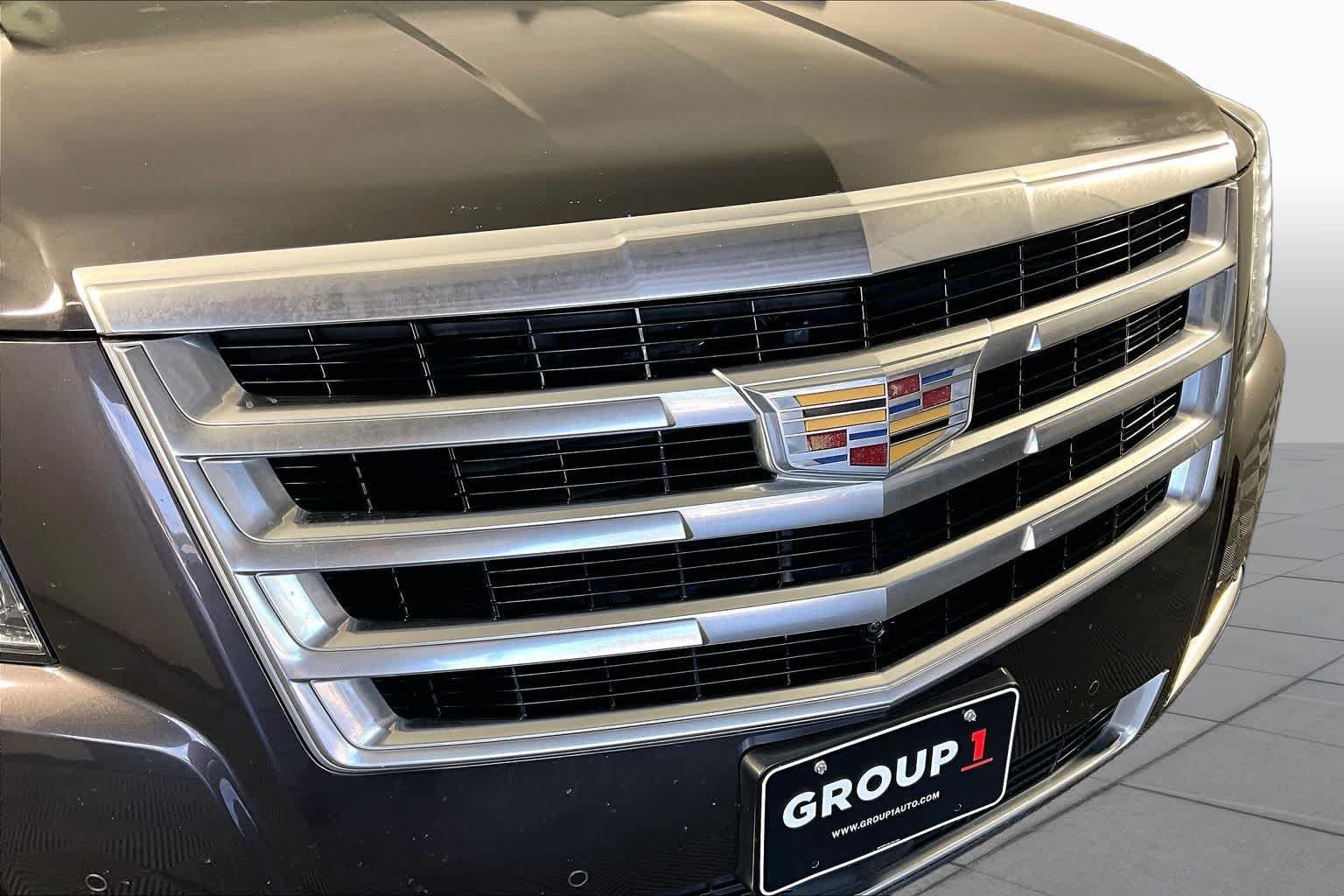 Used 2015 Cadillac Escalade ESV Premium RWD image 28