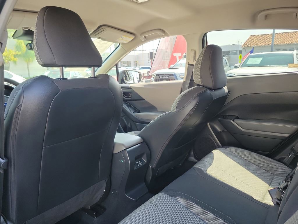 Used 2024 Subaru Crosstrek 2.0i Premium w/ Crosstrek Mirror Package image 14