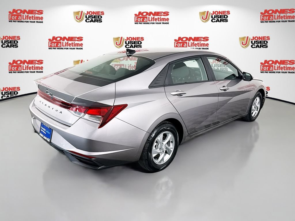 Certified 2023 Hyundai Elantra SE FWD image 15