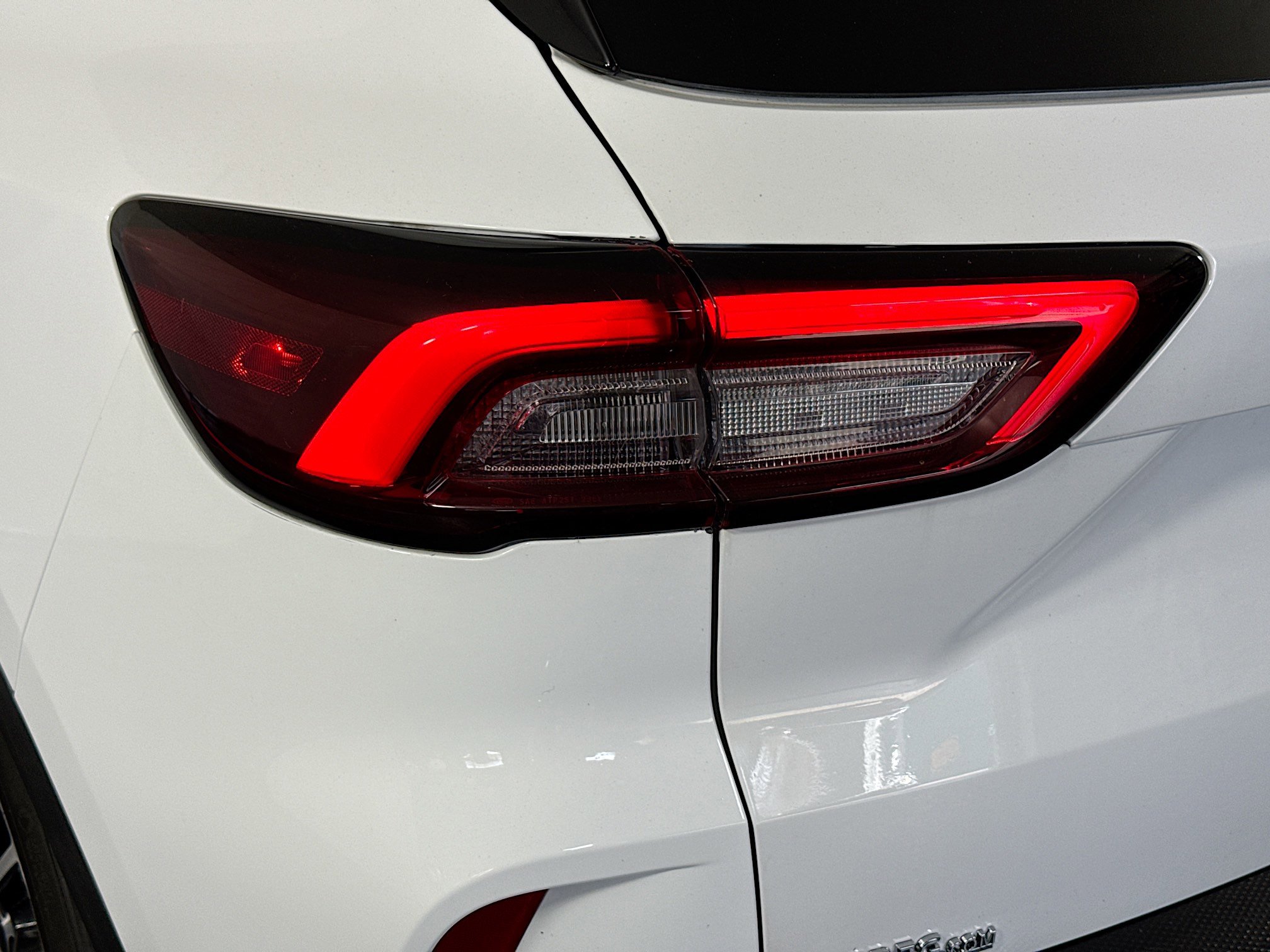 Used 2023 Ford Escape SE w/ PHEV Premium Package image 36