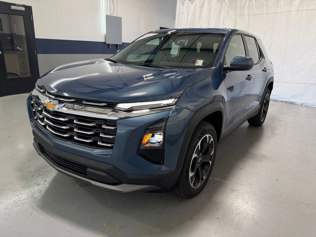 New 2026 Chevrolet Equinox LT w/ LPO, Floor Liner Package FWD image 34