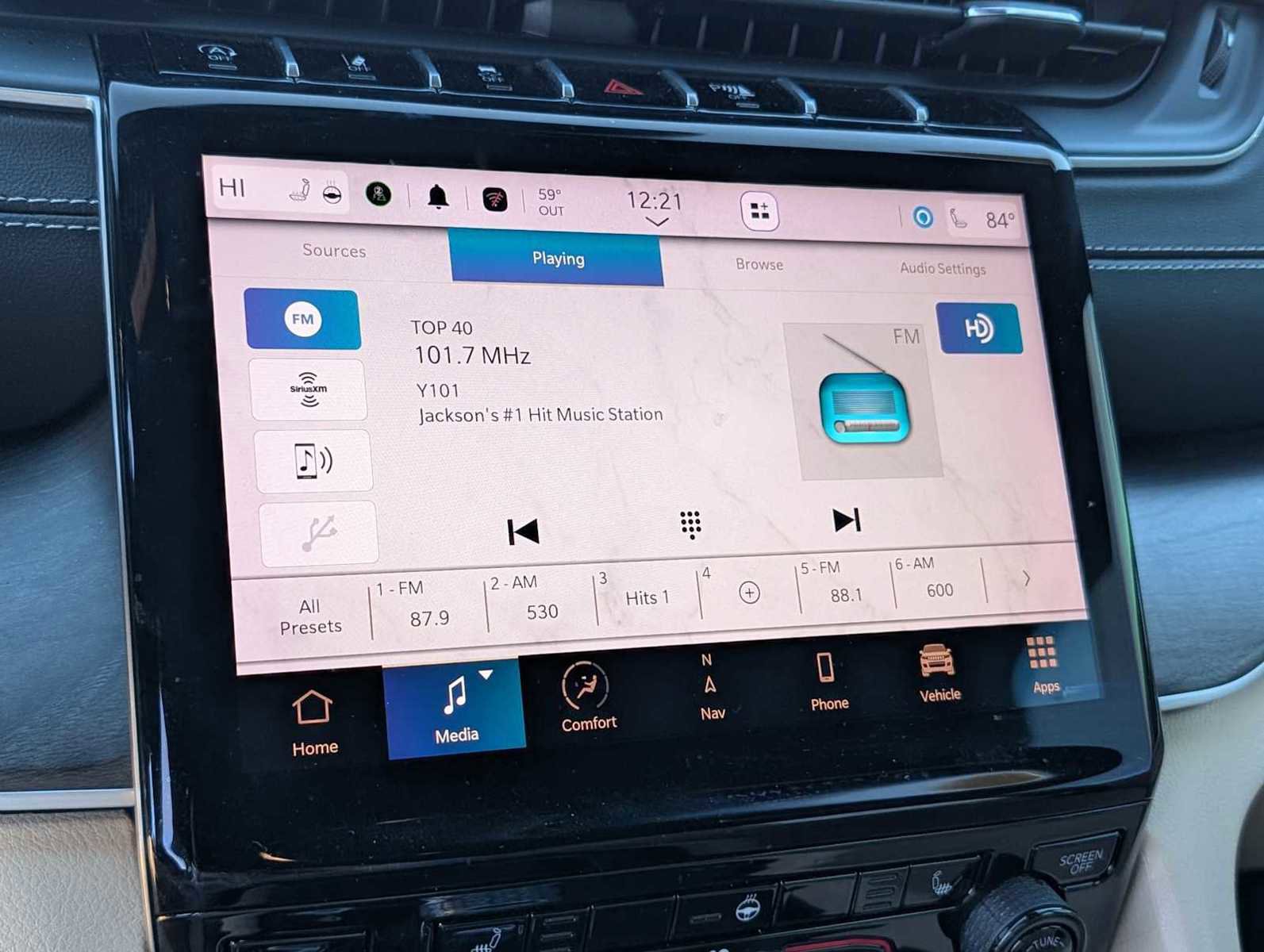 Used 2024 Jeep Grand Cherokee Limited image 12