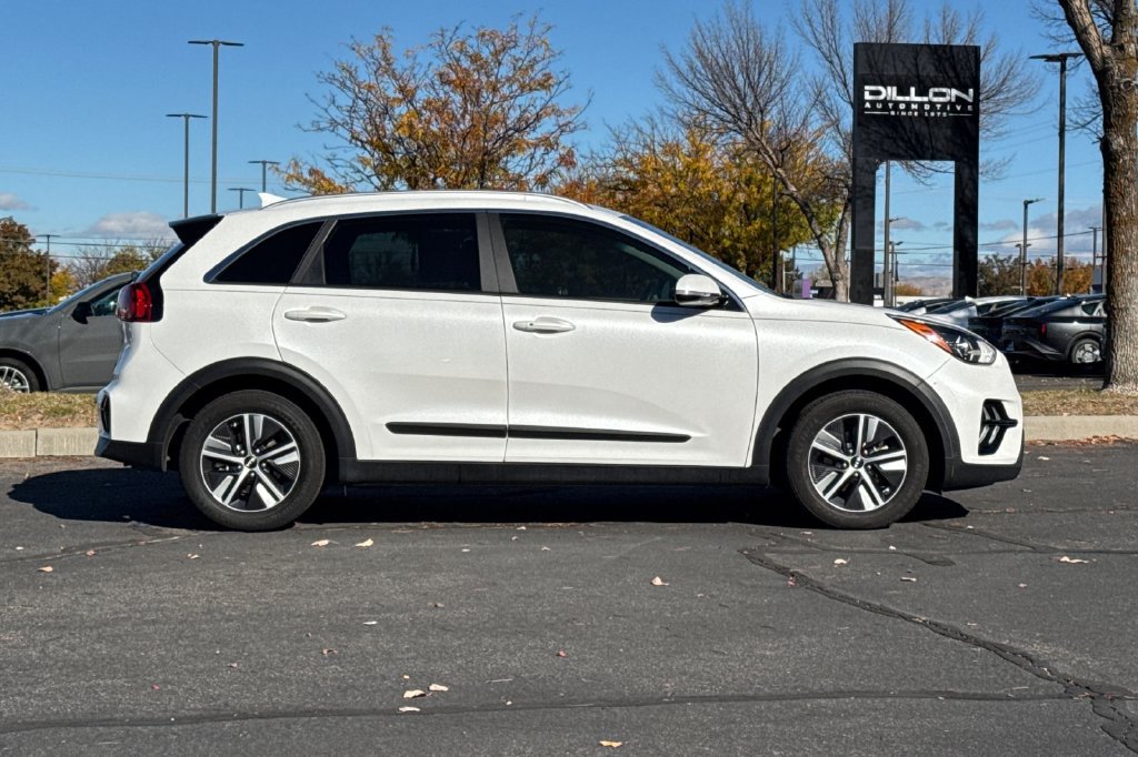 Used 2021 Kia Niro EX Premium FWD image 11
