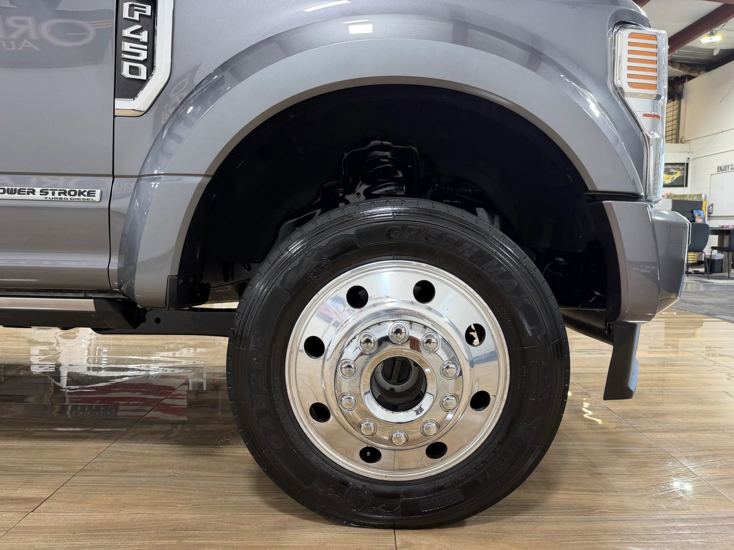 Used 2021 Ford F450 Platinum w/ FX4 Off-Road Package AWD/4WD image 4