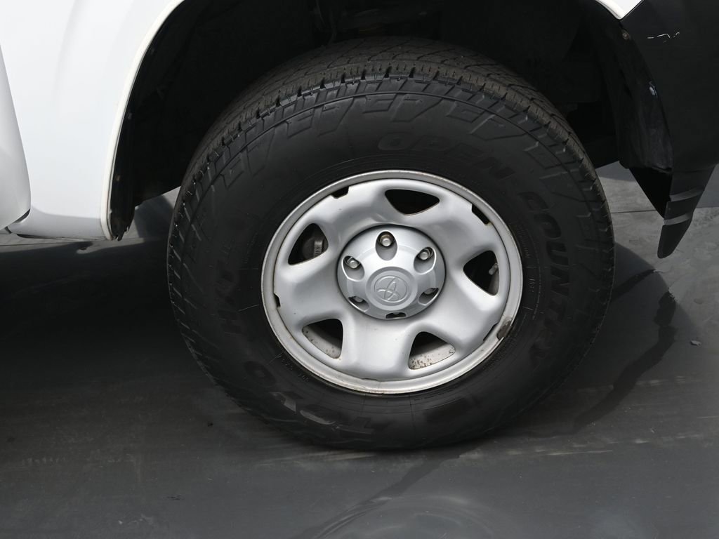 Used 2019 Toyota Tacoma SR image 37