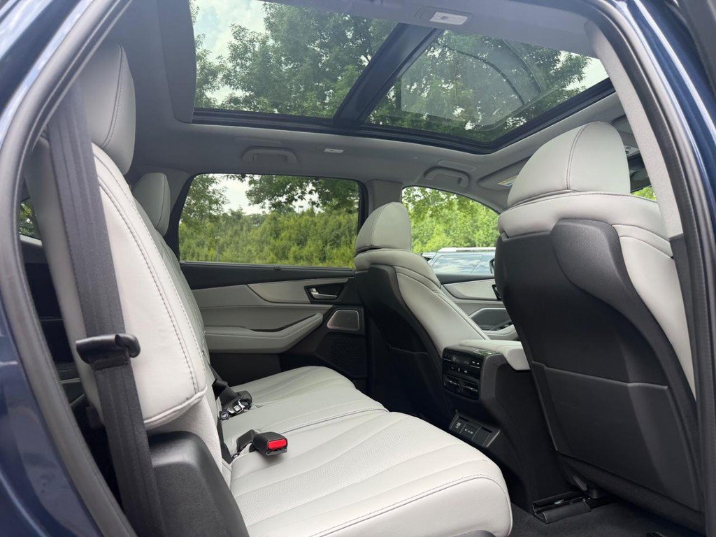 Used 2026 Acura MDX SH-AWD w/ Technology Package image 10