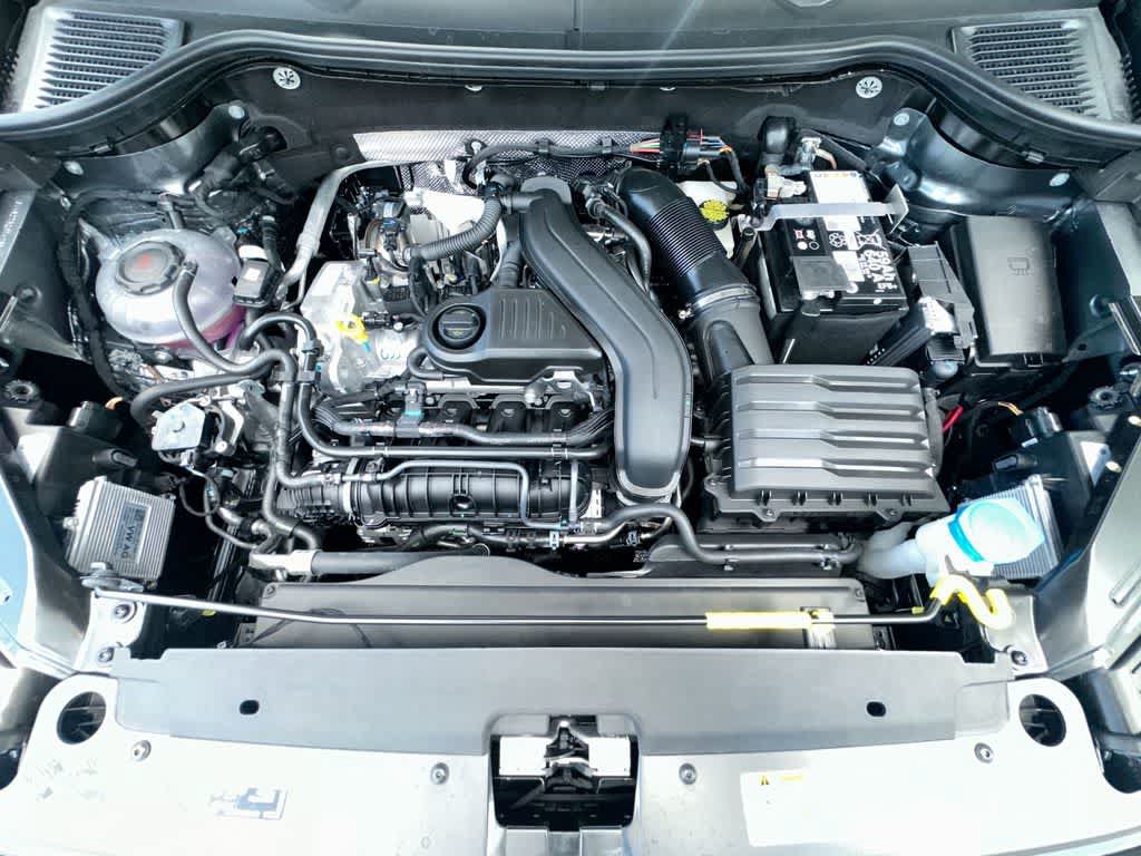 New 2026 Volkswagen Taos SE FWD image 12