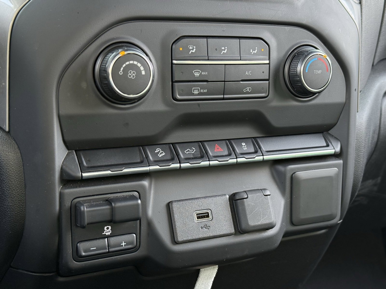 Used 2020 Chevrolet Silverado 1500 Custom Trail Boss w/ Custom Convenience Package image 23