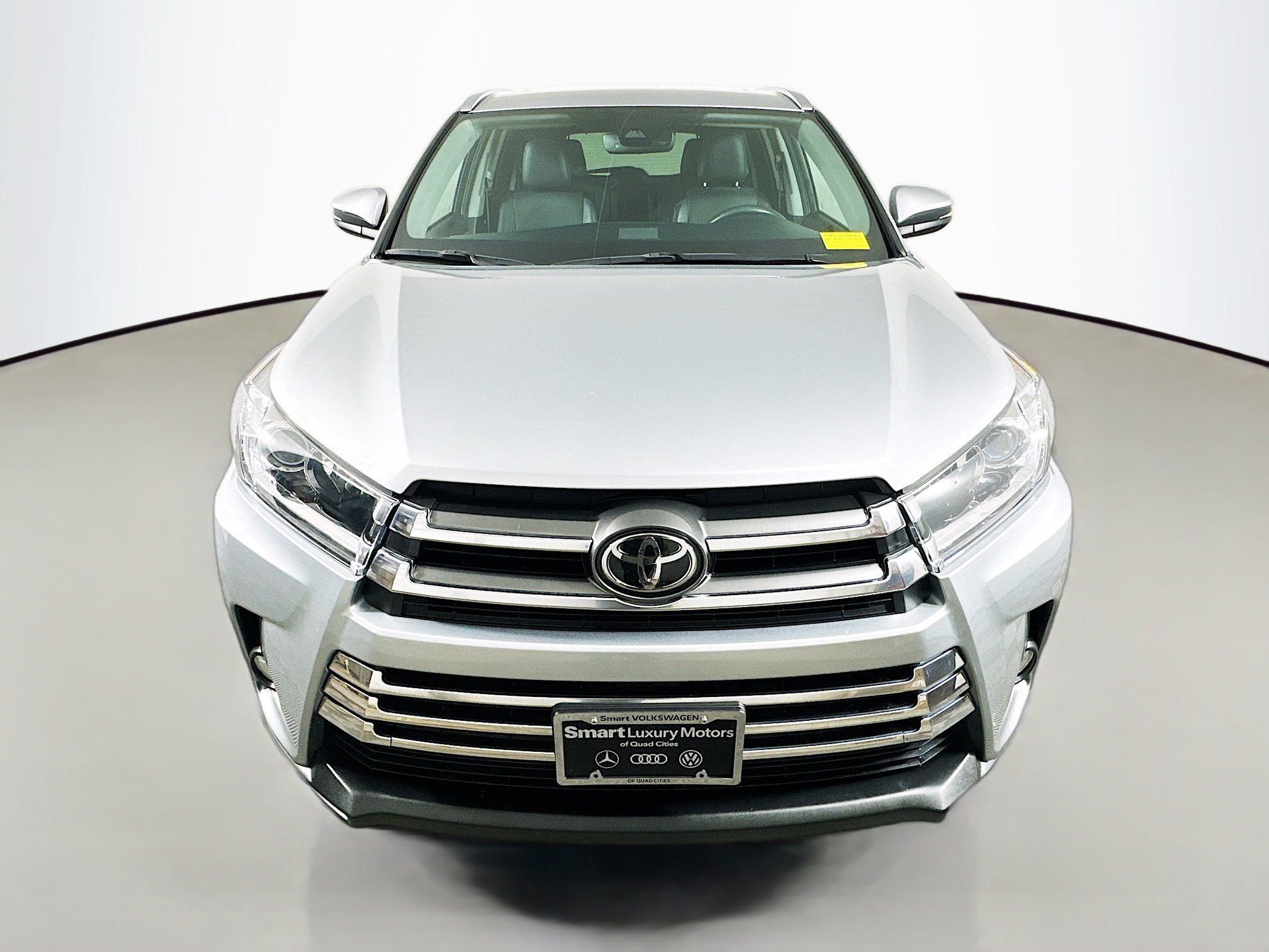 Used 2017 Toyota Highlander Limited image 2