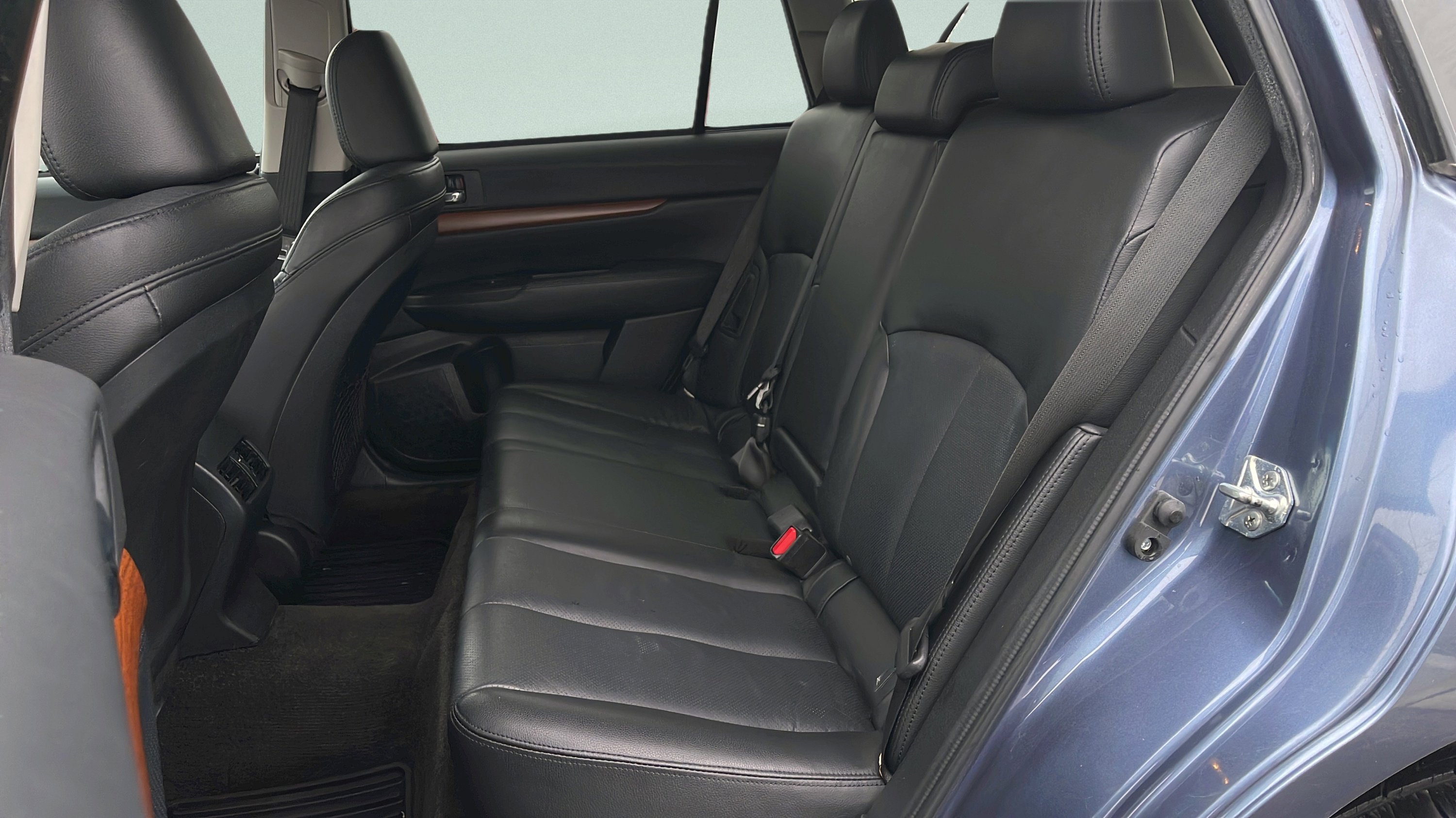 Used 2013 Subaru Outback 2.5i Limited image 39