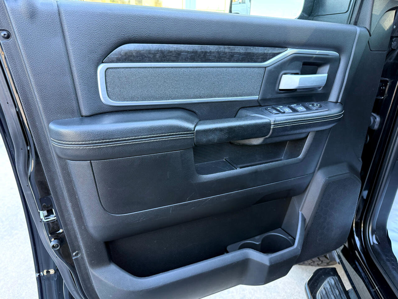 Used 2020 RAM 2500 Lone Star w/ Night Edition image 8