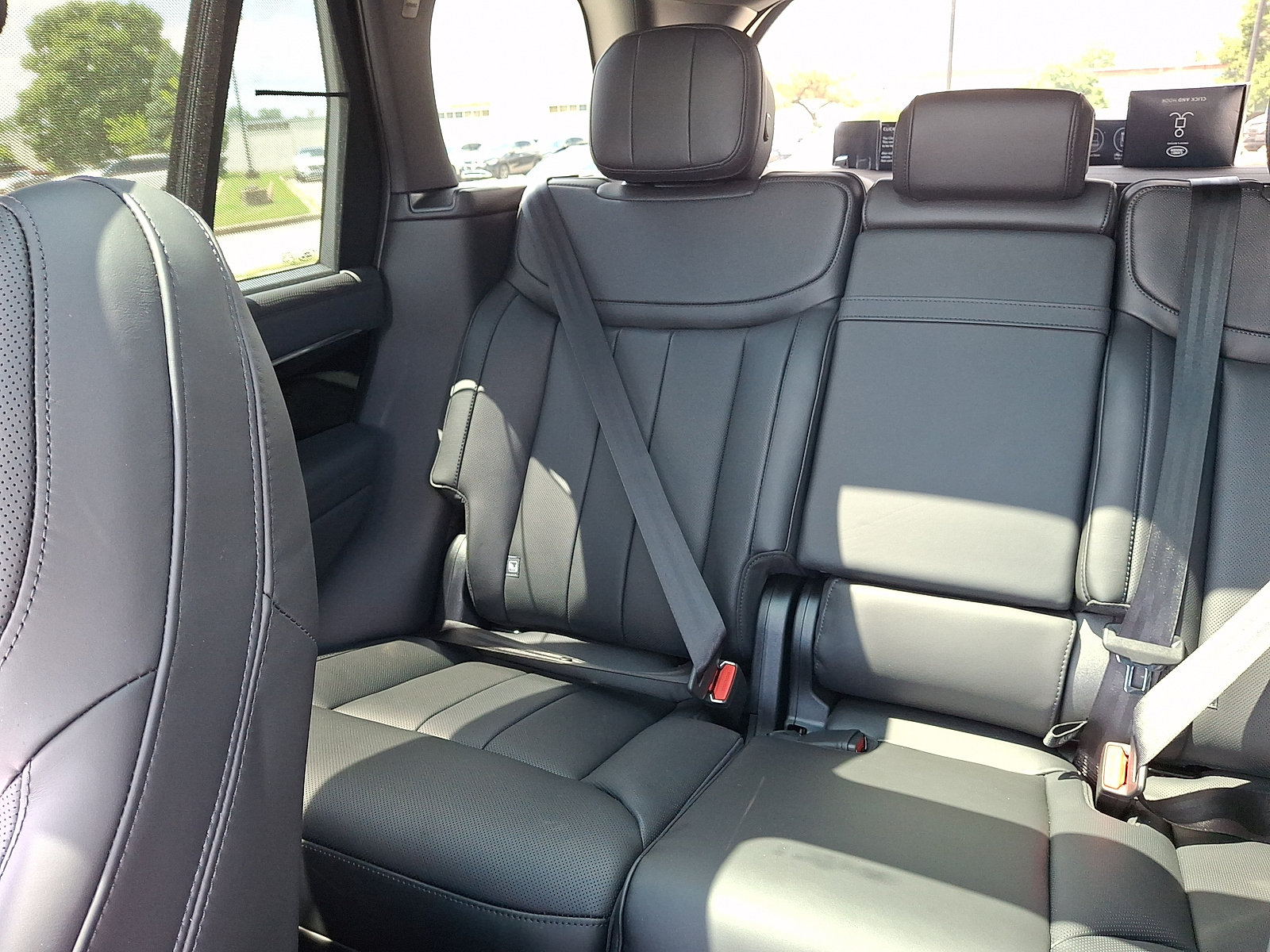 New 2026 Land Rover Range Rover SE AWD/4WD image 15