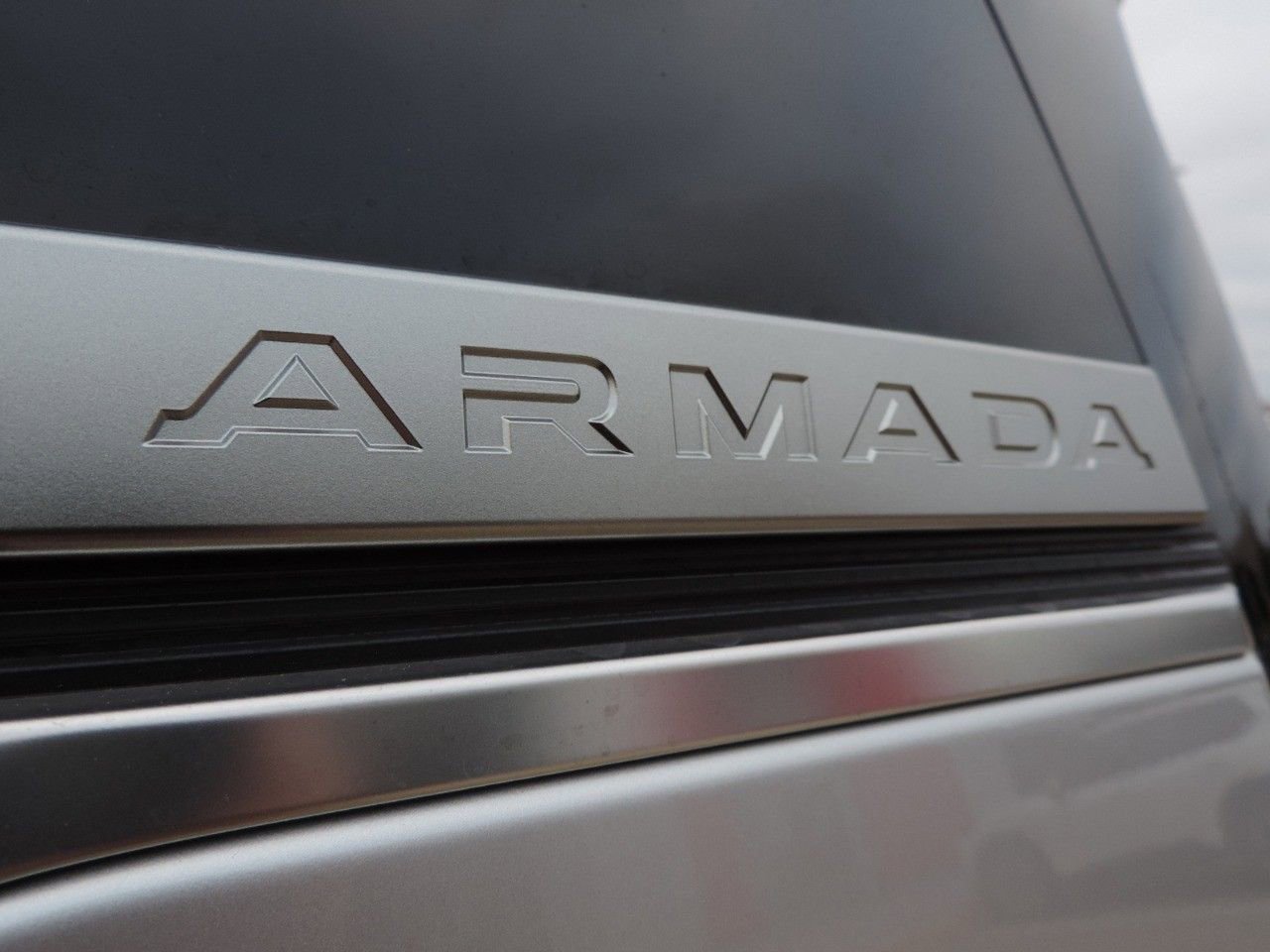 New 2026 Nissan Armada SL w/ Captain's Chari Seat Package image 17