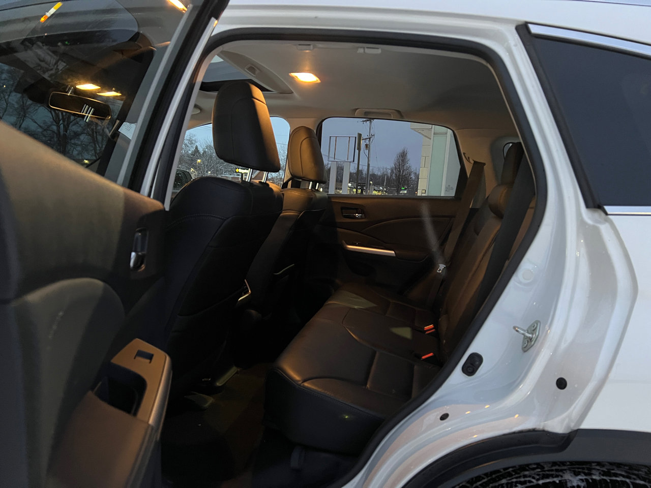 Used 2016 Honda CR-V Touring image 37