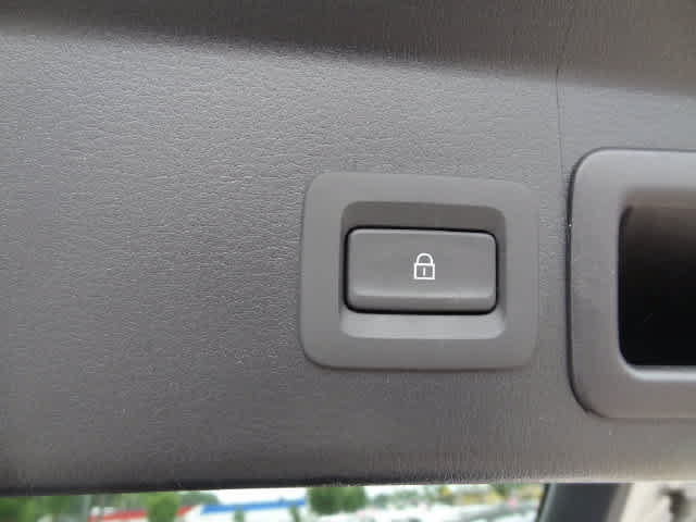 Used 2025 MAZDA CX-30 AWD 2.5 S w/ Select Sport Pkg image 9