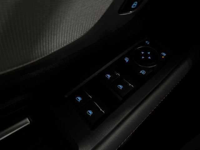 Used 2025 Ford Expedition Active AWD/4WD image 20