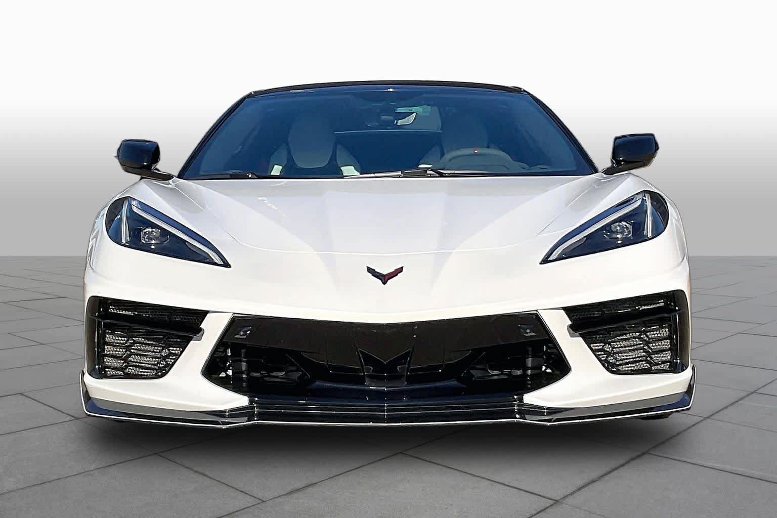Used 2023 Chevrolet Corvette Stingray Premium Conv w/ Z51 Performance Package RWD image 5