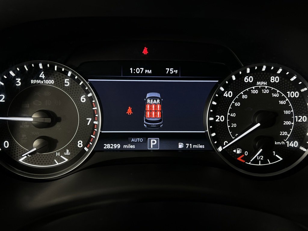 Used 2024 Nissan Armada SL image 18