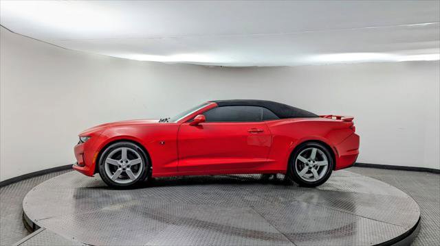 Used 2020 Chevrolet Camaro LT image 30
