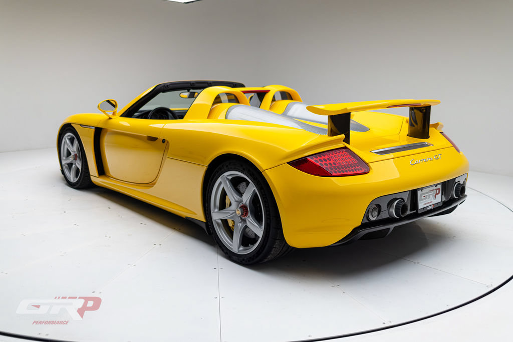 Used 2005 Porsche Carrera GT RWD image 5