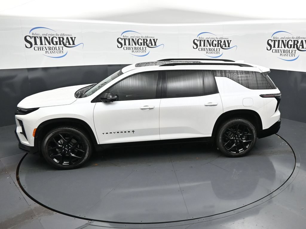 Used 2025 Chevrolet Traverse RS w/ LPO, Floor Liner Package FWD image 21