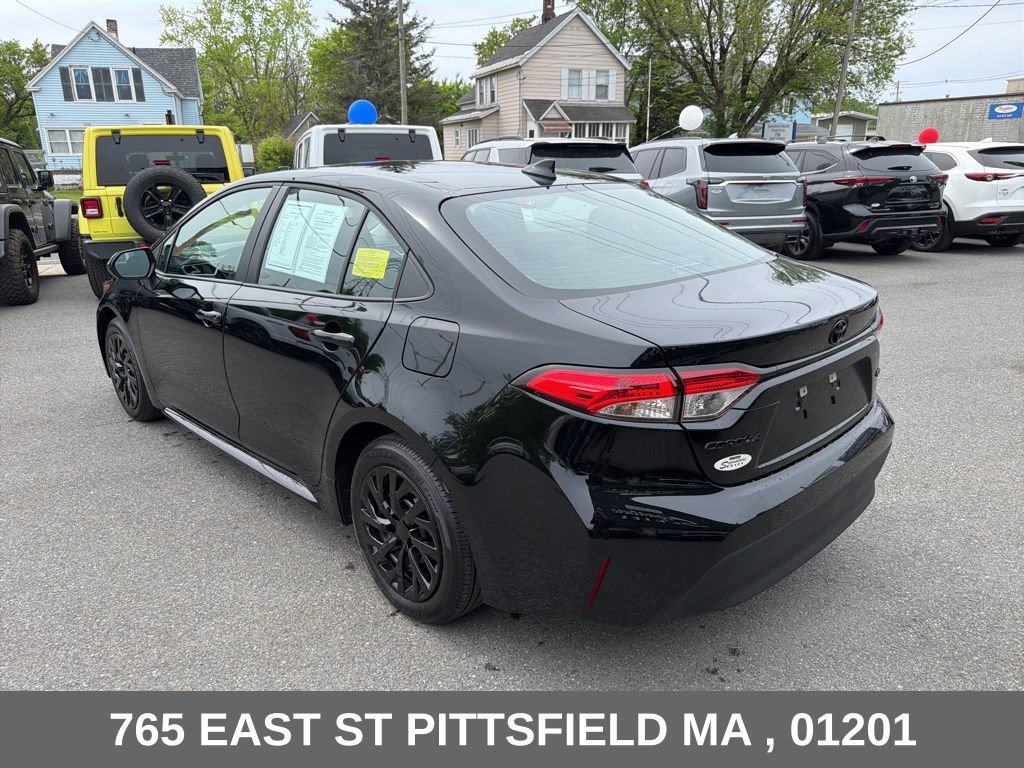 Used 2026 Toyota Corolla LE FWD image 6