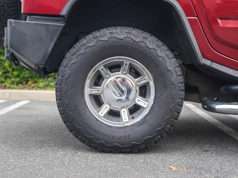 Used 2005 HUMMER H2 w/ Preferred Equipment Group AWD/4WD image 12