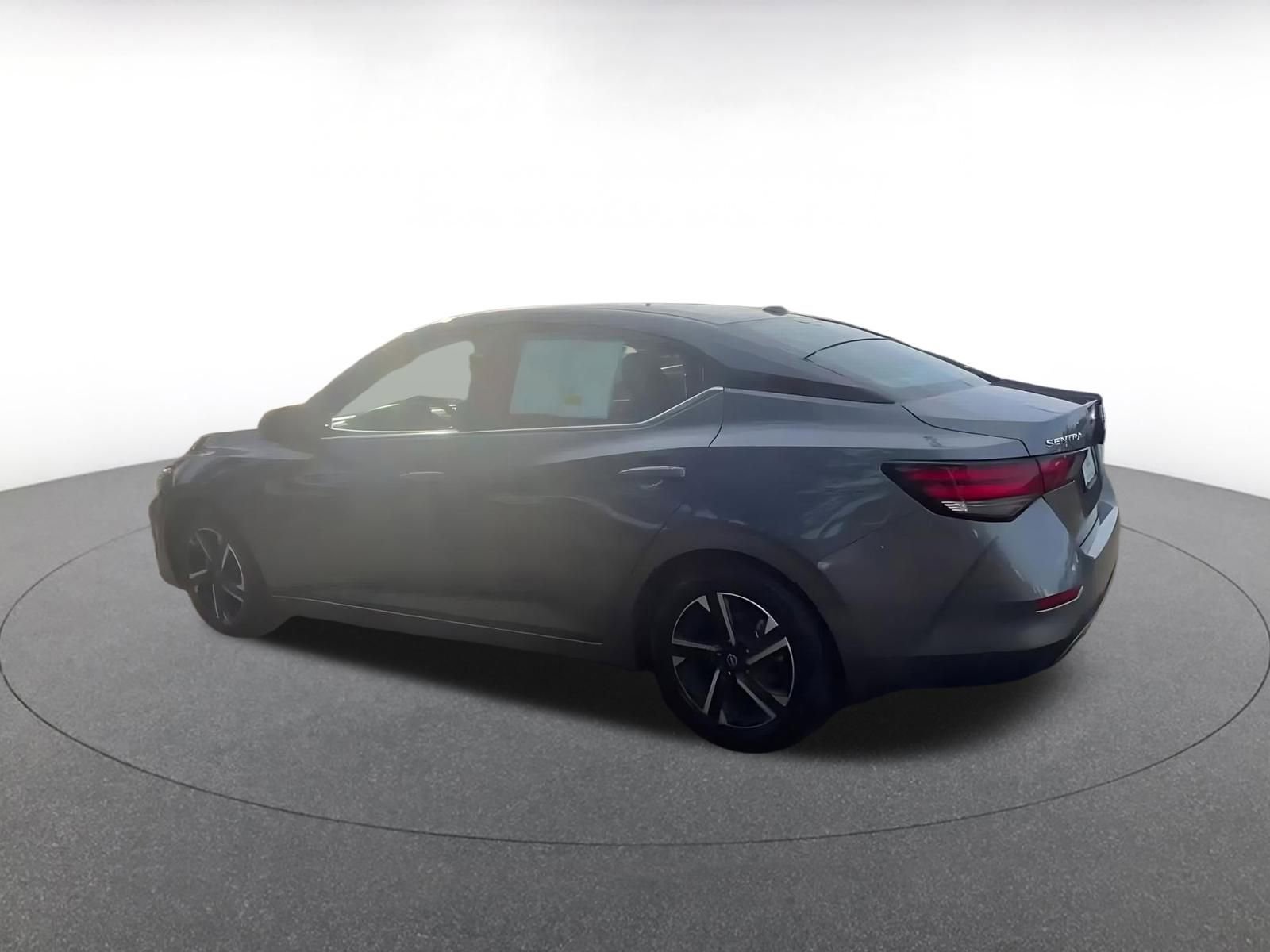 Used 2025 Nissan Sentra SV image 10