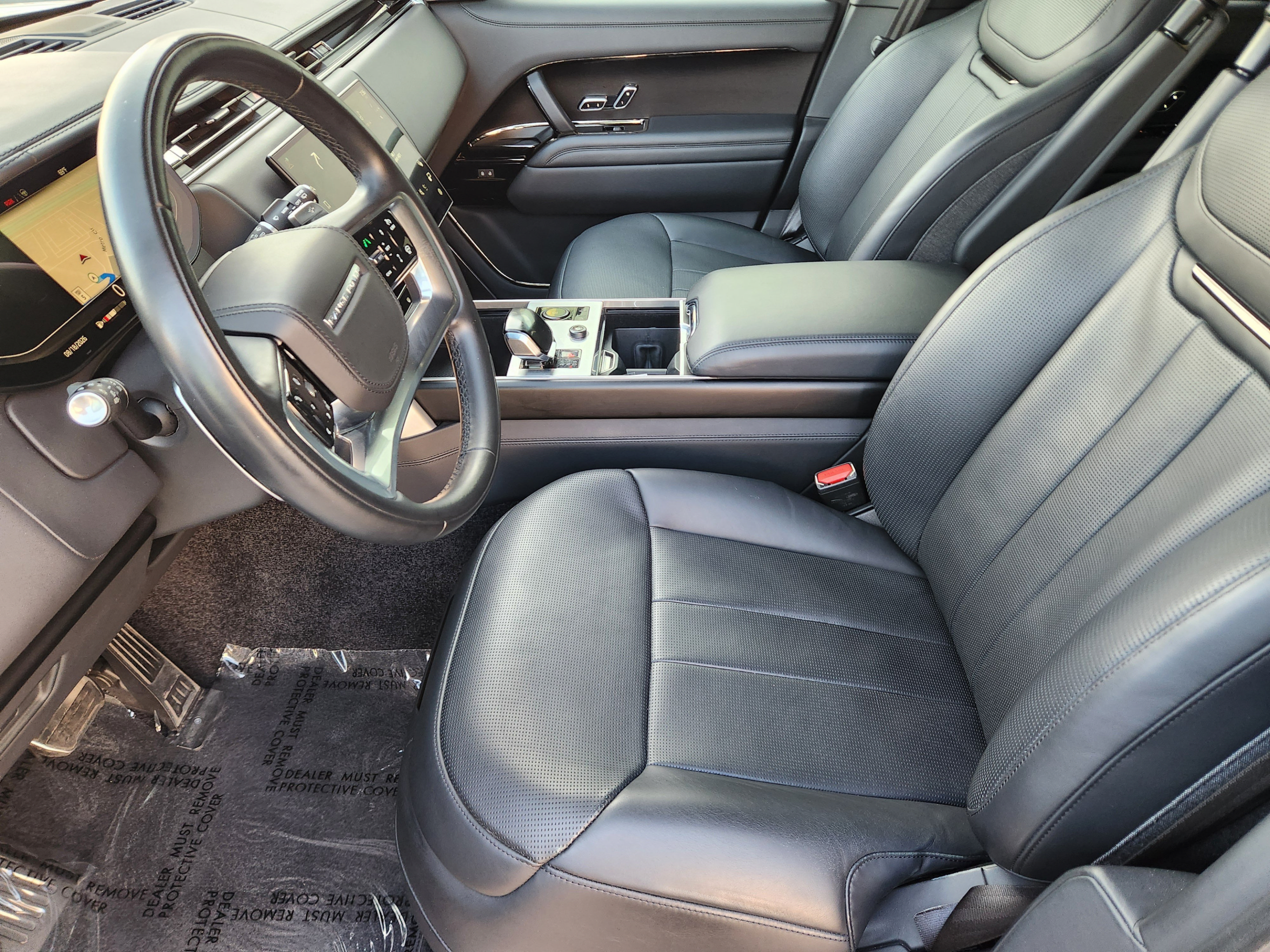 Used 2023 Land Rover Range Rover SV AWD/4WD image 7