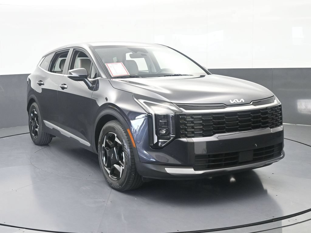 Used 2026 Kia Sportage EX FWD image 9