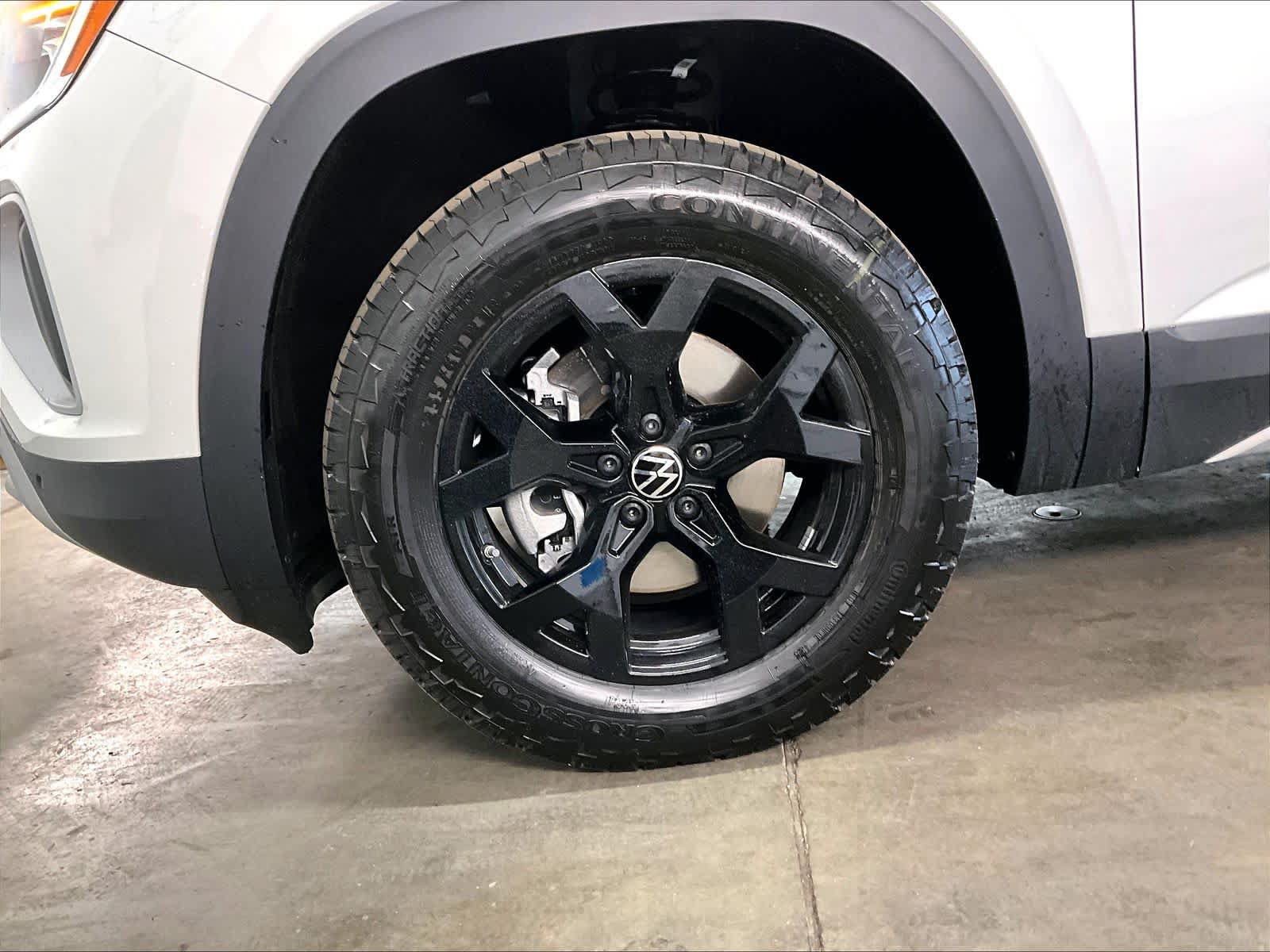 New 2026 Volkswagen Atlas Peak Edition AWD/4WD image 9