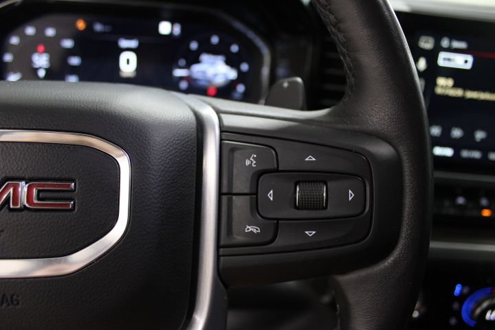 Used 2022 GMC Sierra 1500 SLT w/ SLT Convenience Package AWD/4WD image 40