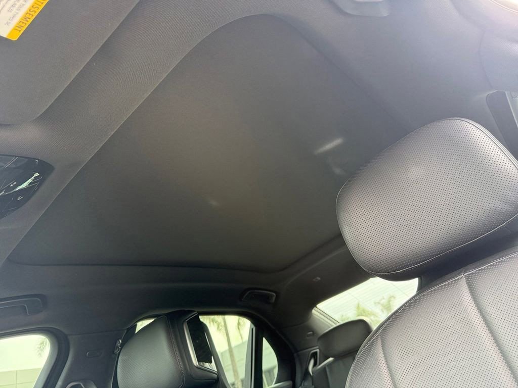 Used 2023 BMW 740i image 17