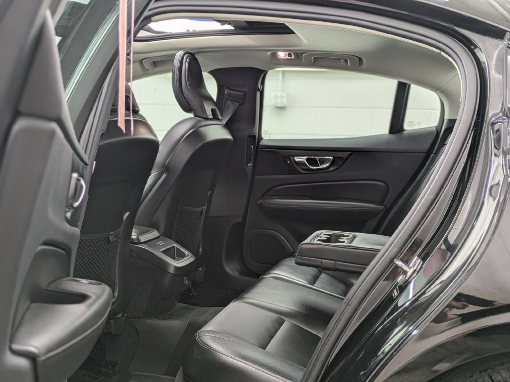 Used 2021 Volvo S60 T5 Momentum w/ Premium Package AWD/4WD image 15