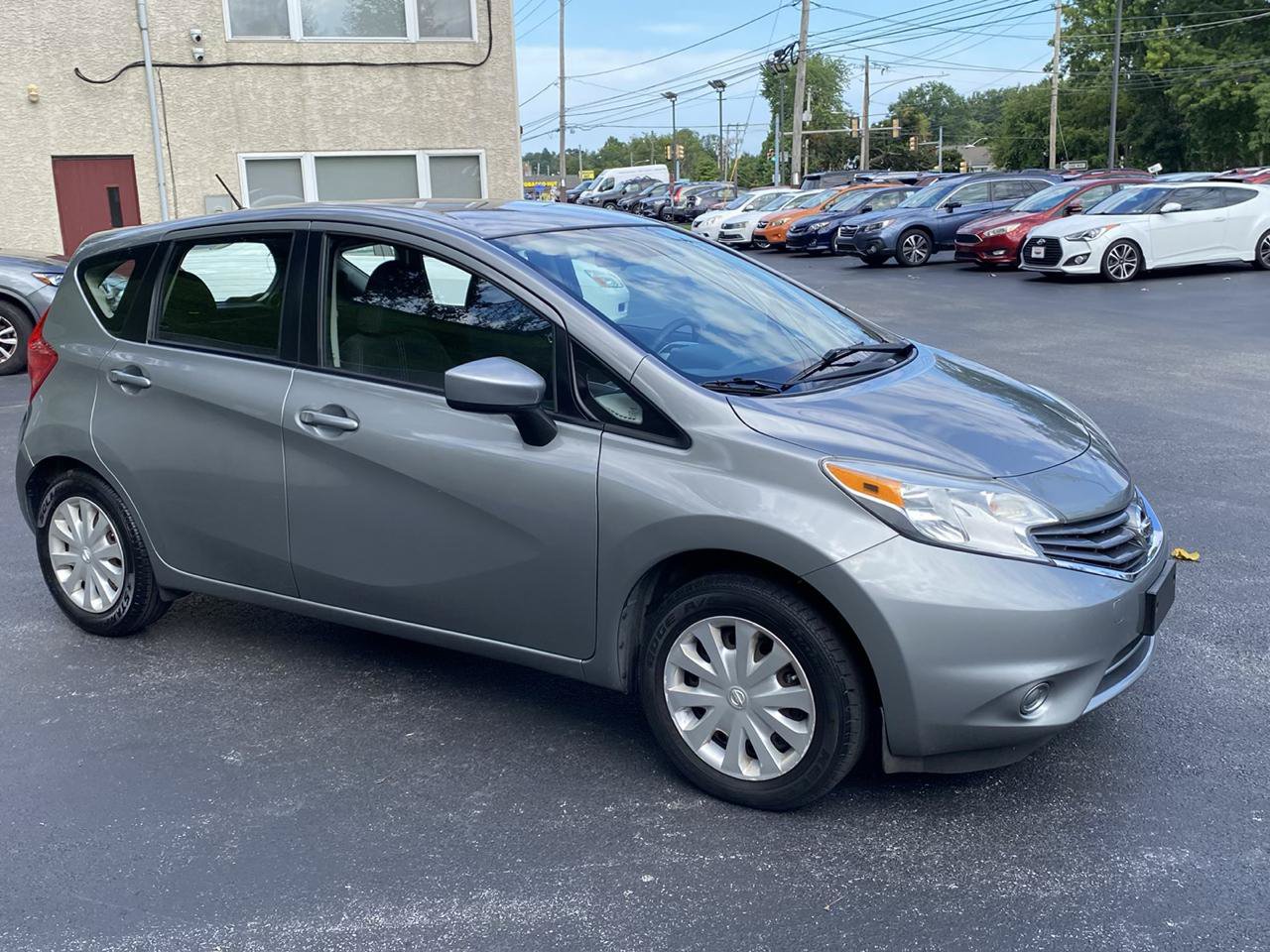 Used 2015 Nissan Versa Note SV FWD image 4