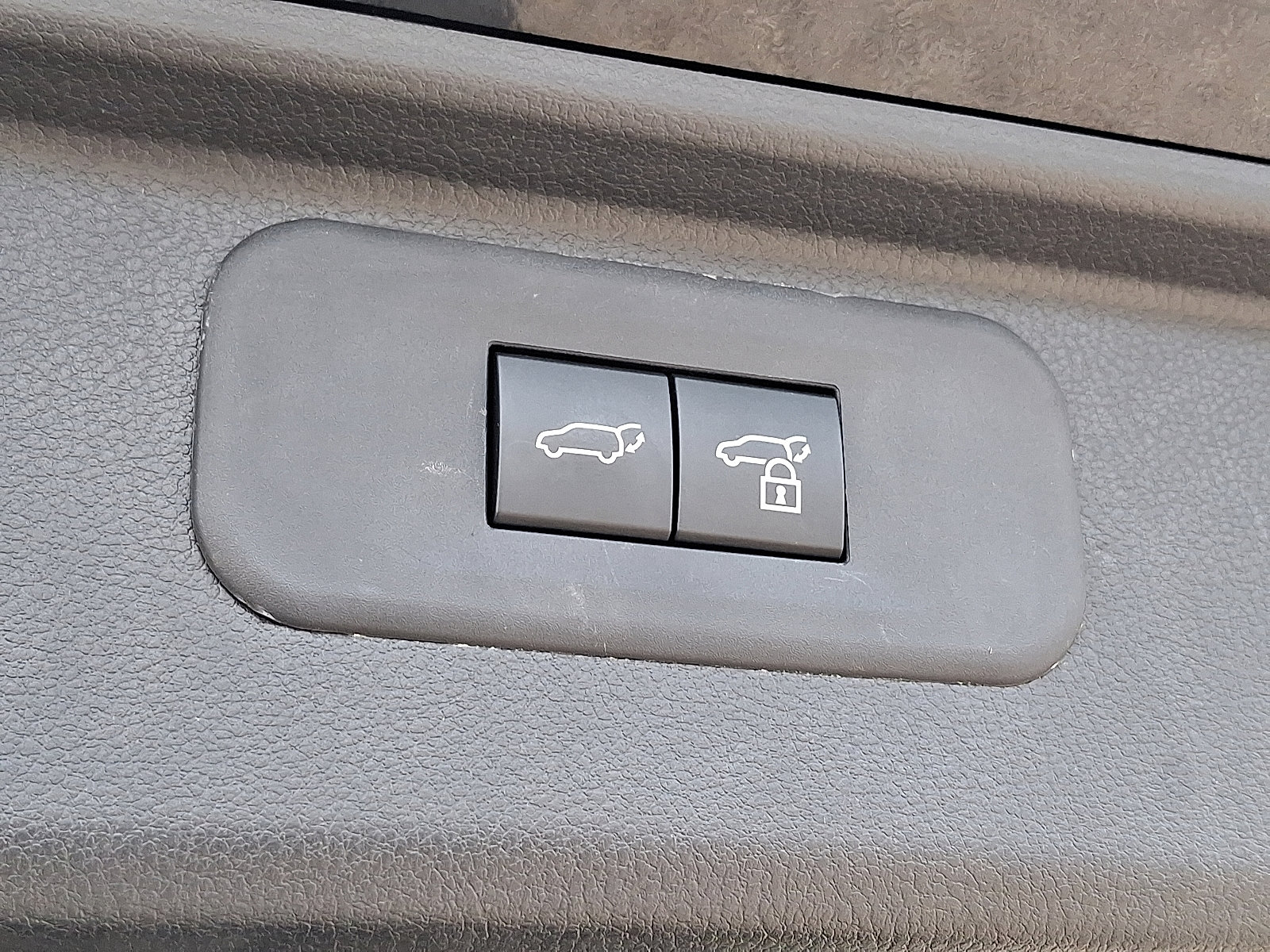 Used 2024 Toyota Grand Highlander AWD image 30