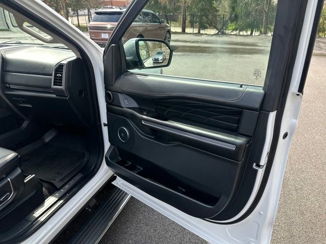 Used 2020 Ford Expedition Platinum image 26