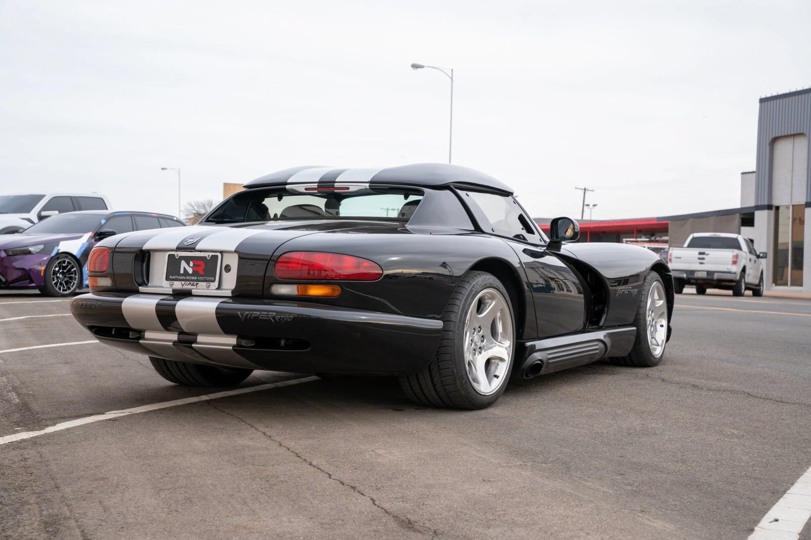 Used 1994 Dodge Viper RT/10 RWD image 9